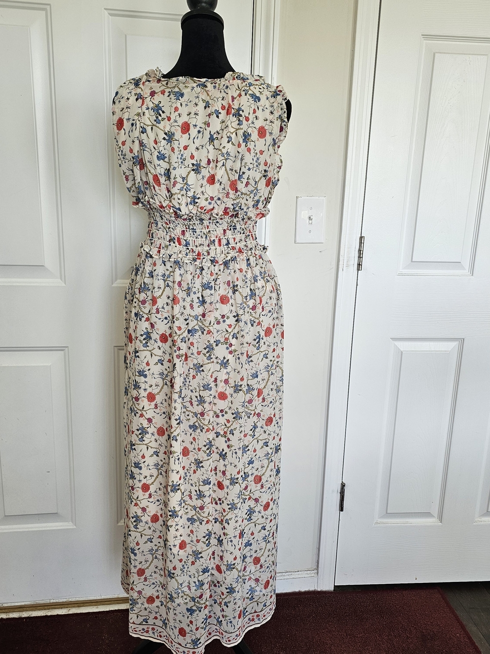 Max Studio Cream Floral Midi Dress with Red & Blue Blooms Size 2 Cottagecore{B26 - Picture 7 of 13